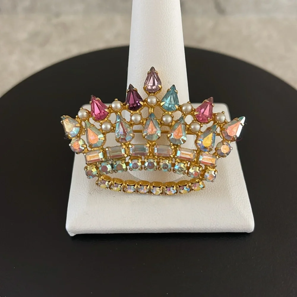 B.DAVID Signed Gold Tone Tiara Crown FauxPearl Aurora Borealis Iridescent Brooch